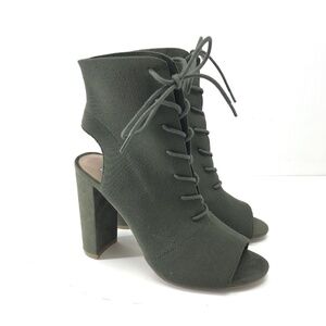 Steve Madden Capture Booties Peep Toe Lace Up in Olive Green Sz 9